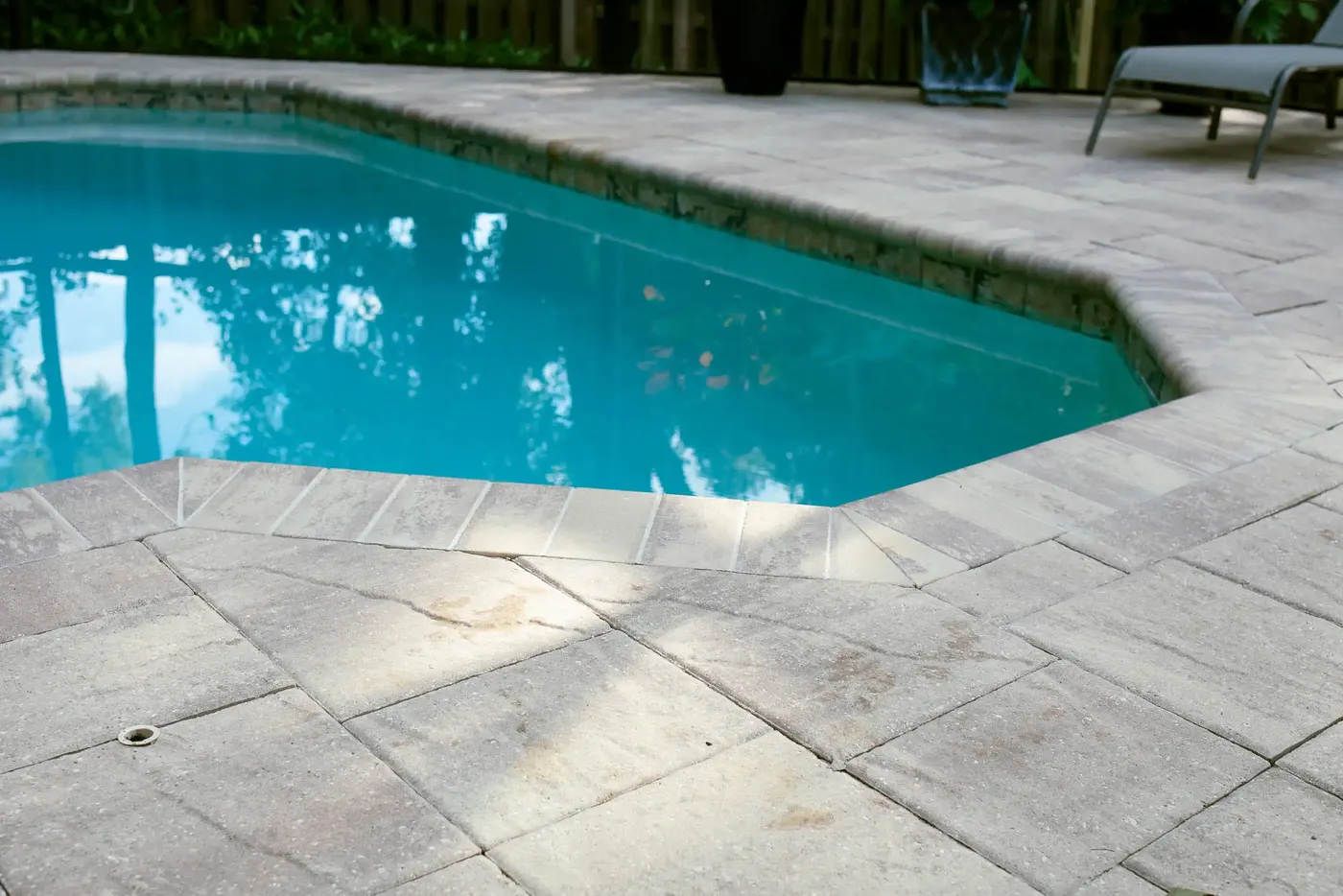 Paver pool deck edge